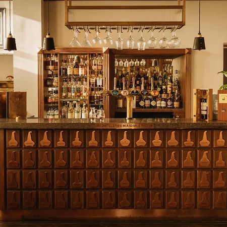 The Station Hotel Rothes Eksteriør bilde